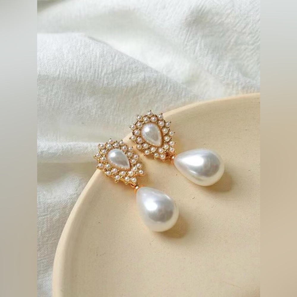 fashion jewelry — vintage inspired faux pearl teardrop earrings